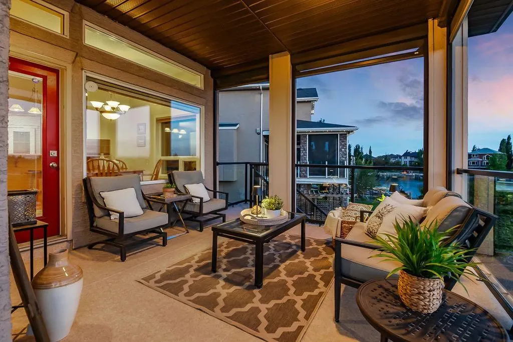 4 Crystal Shores Landing Okotoks AB T1S 2C5