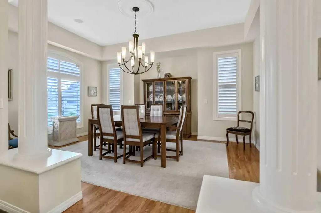4 Crystal Shores Landing Okotoks AB T1S 2C5