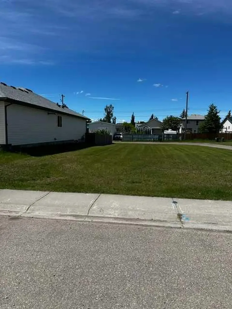 344 Parkview Estates Strathmore AB T1P 1K8