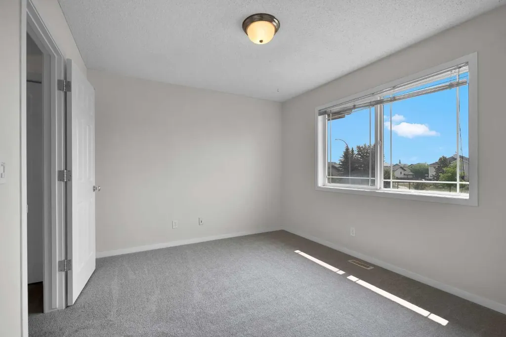 191 Cranberry Green SE Calgary AB T3M 1L3