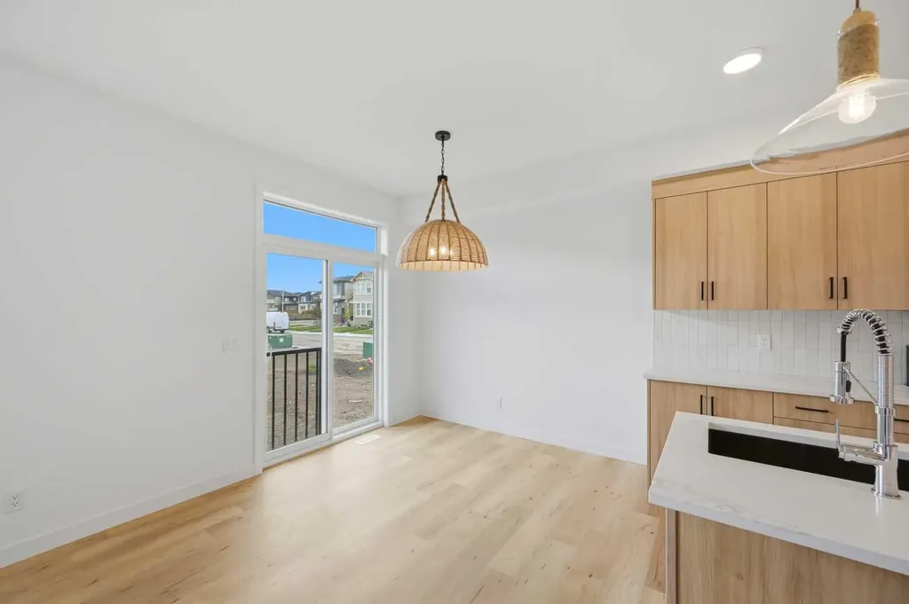 154 Belvedere Crescent SE Calgary AB T2A 7Y5