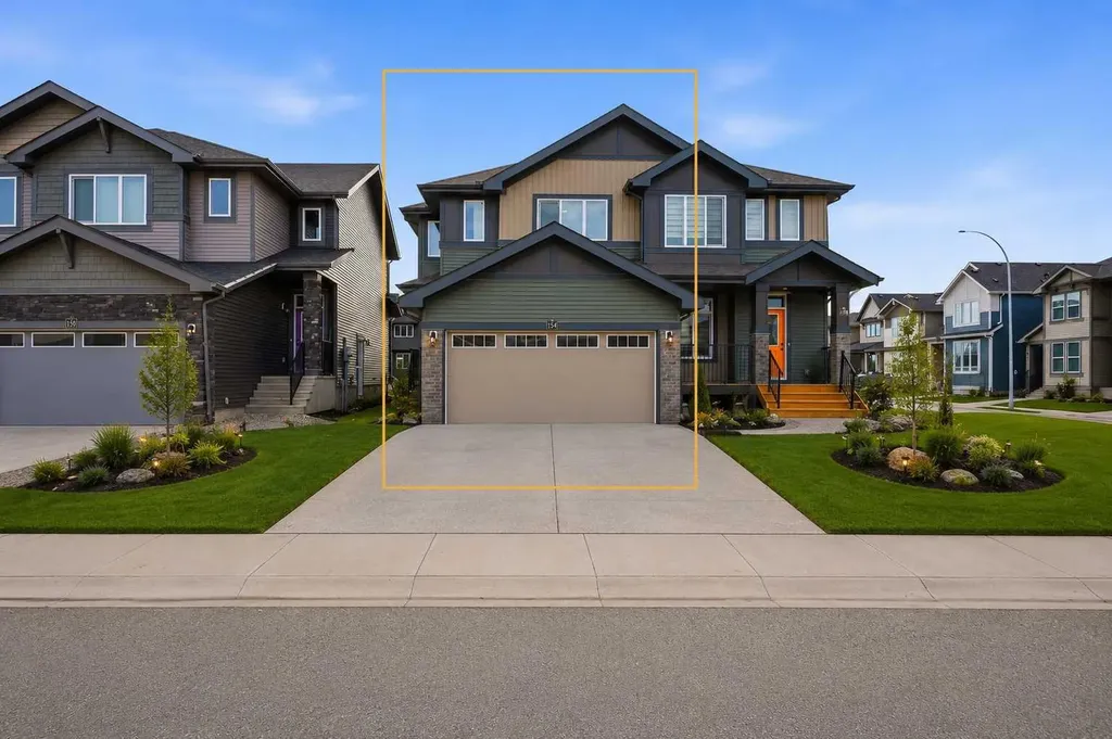 154 Belvedere Crescent SE Calgary AB T2A 7Y5