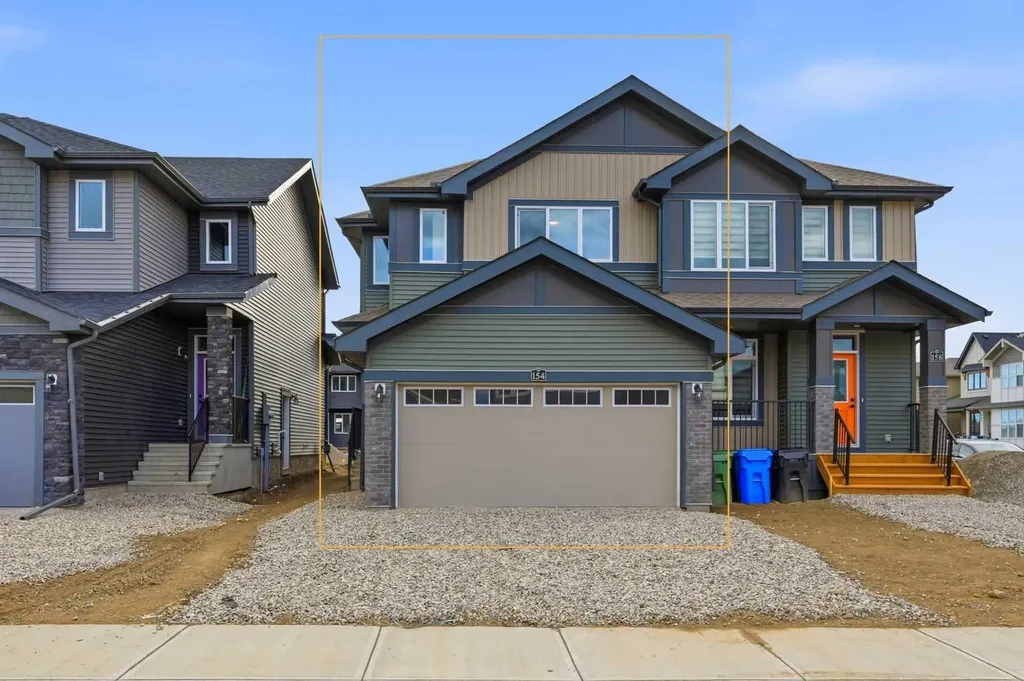 154 Belvedere Crescent SE Calgary AB T2A 7Y5