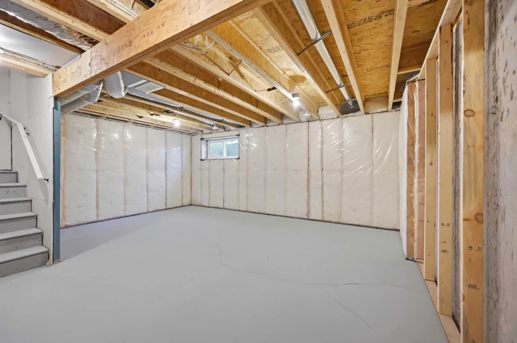 154 Belvedere Crescent SE Calgary AB T2A 7Y5