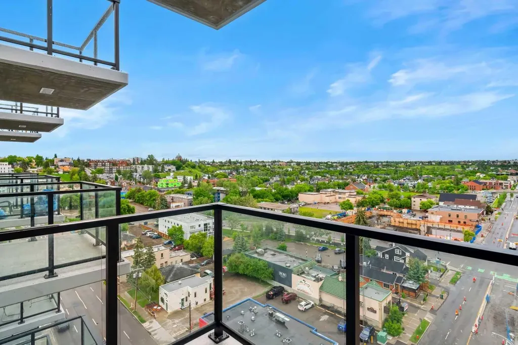 123 4 Street NE Calgary AB T2E 8K3