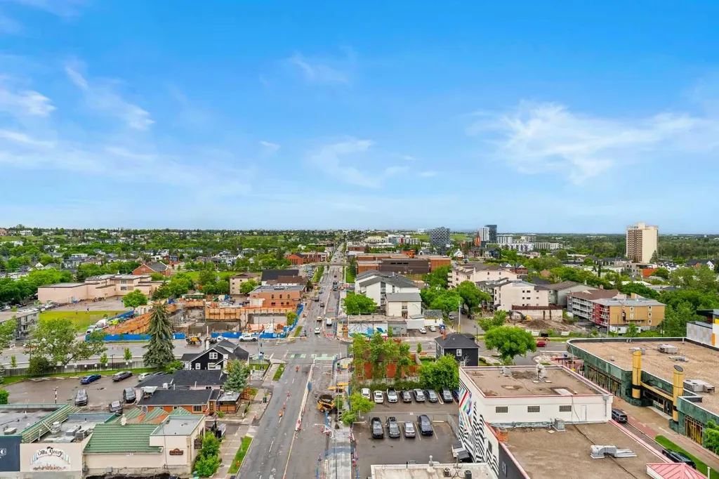 123 4 Street NE Calgary AB T2E 8K3