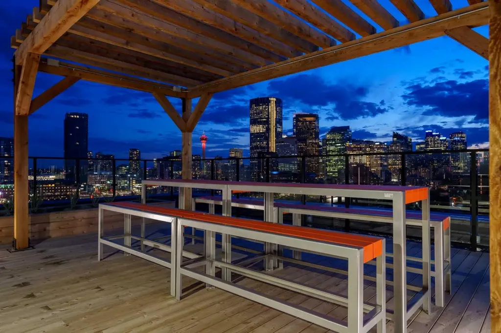 123 4 Street NE Calgary AB T2E 8K3
