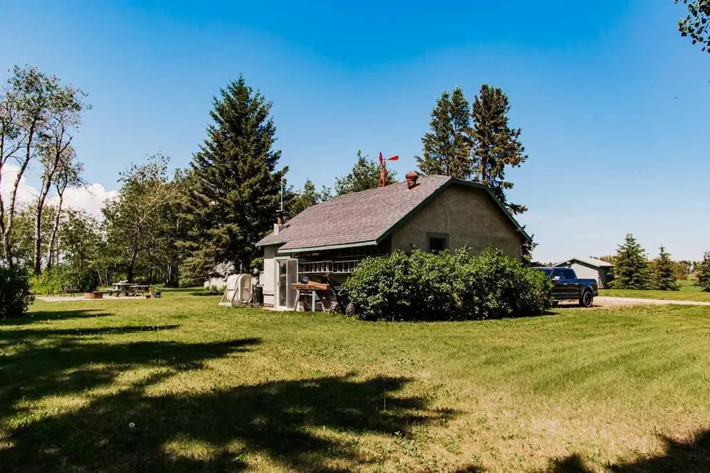 705022 Range Road 111a Elmworth AB T0H 1J0