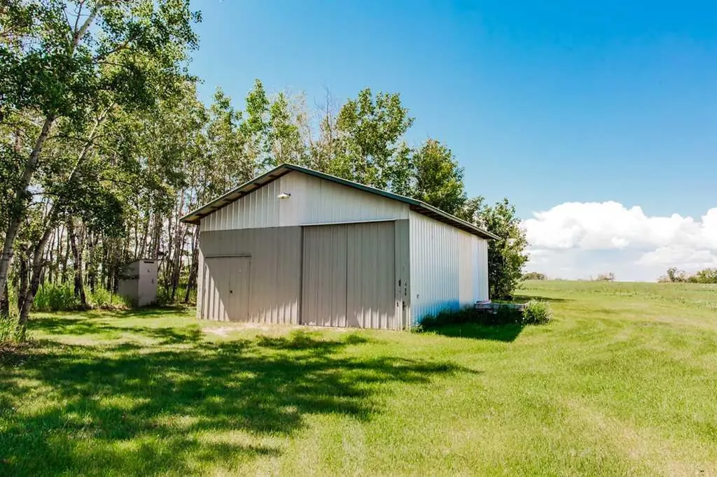 705022 Range Road 111a Elmworth AB T0H 1J0