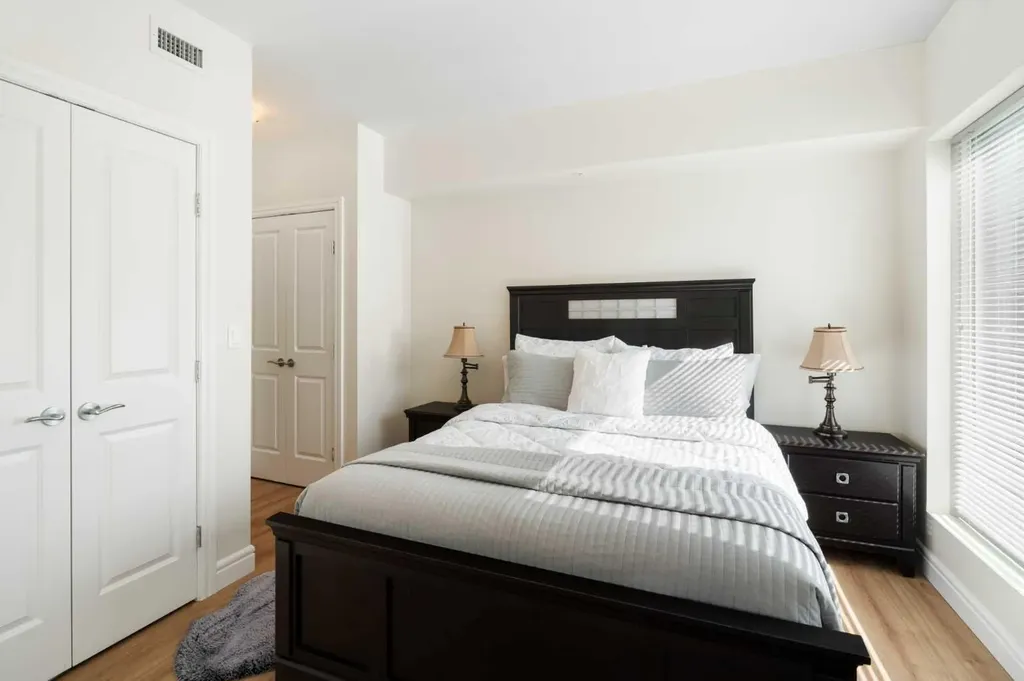 910 5 Avenue SW Calgary AB T2P 0C3