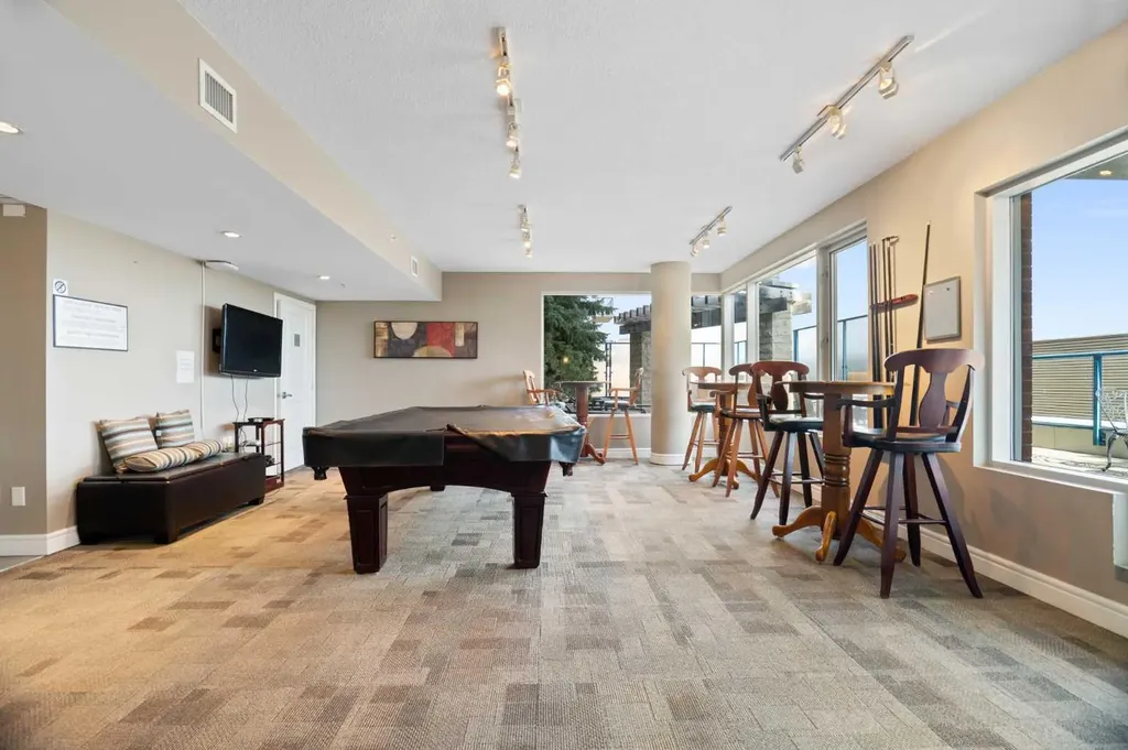 910 5 Avenue SW Calgary AB T2P 0C3