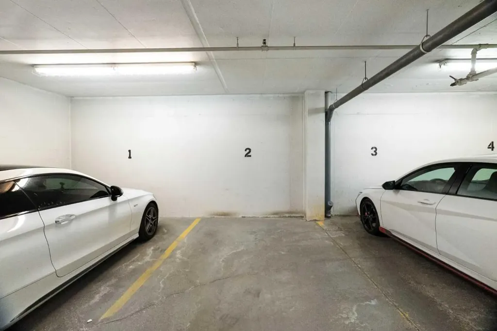 910 5 Avenue SW Calgary AB T2P 0C3