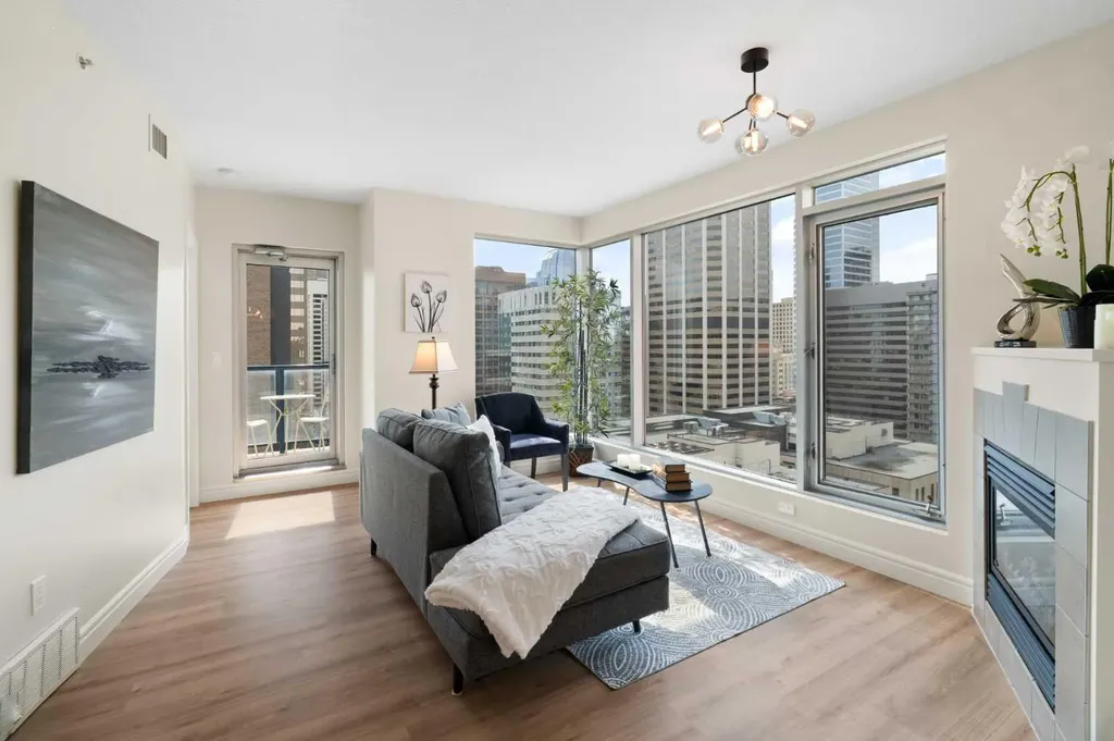 910 5 Avenue SW Calgary AB T2P 0C3