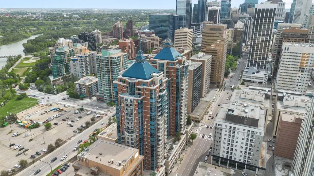 910 5 Avenue SW Calgary AB T2P 0C3