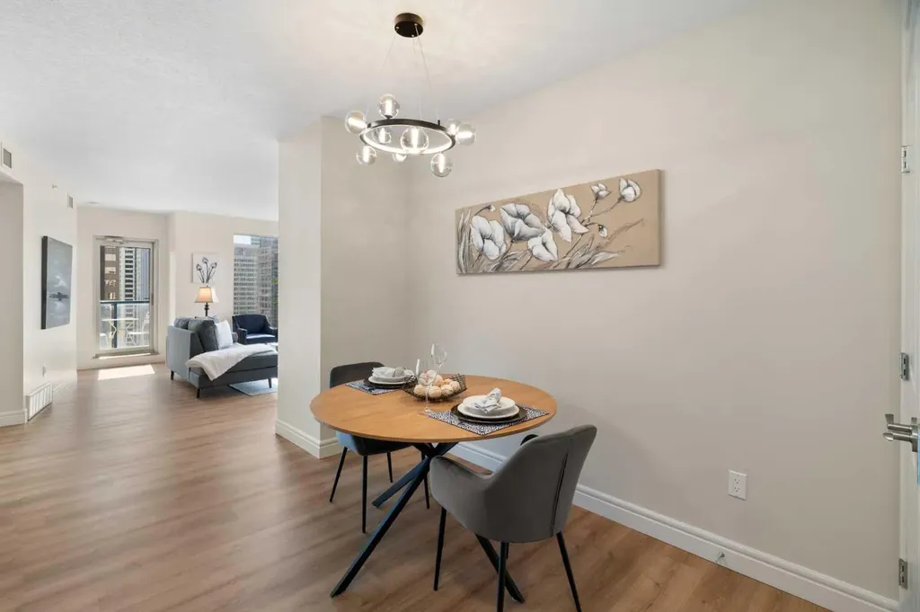 910 5 Avenue SW Calgary AB T2P 0C3