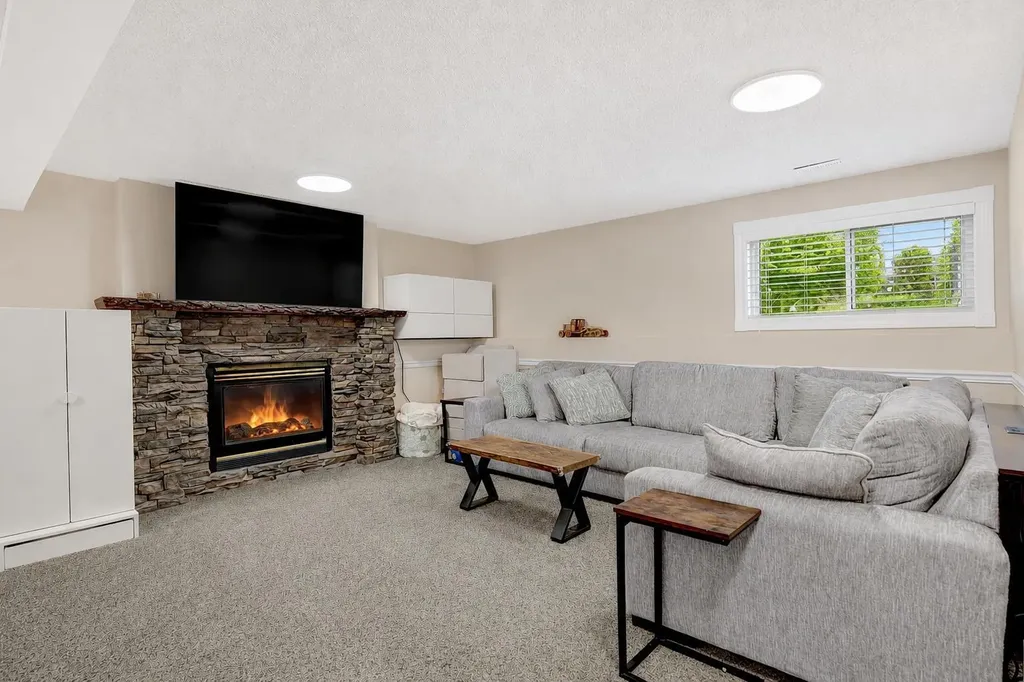 7818 Mission Heights Drive Grande Prairie AB T8W1Y2