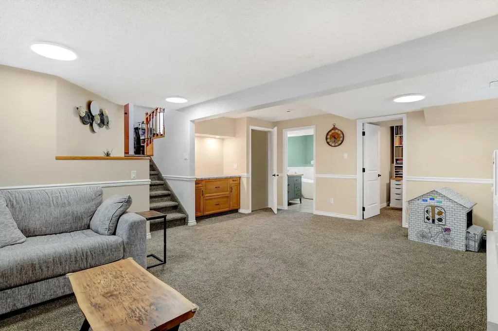 7818 Mission Heights Drive Grande Prairie AB T8W1Y2