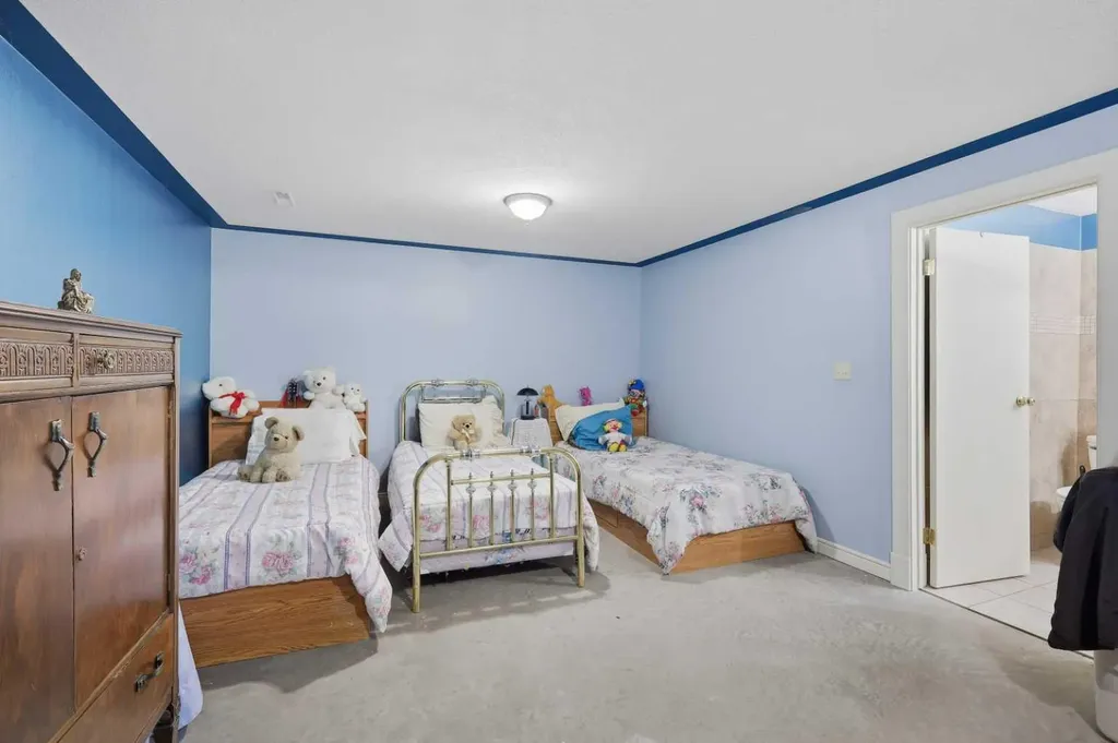 37 Parkland Crescent Parkland Beach AB T0C 2J0