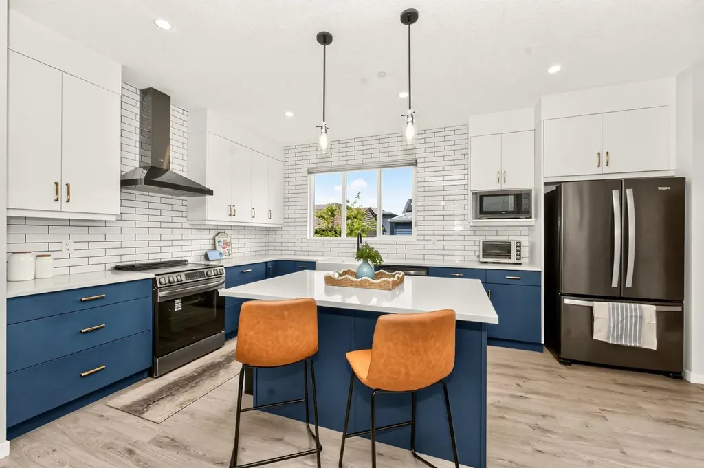 23 Lucas Boulevard NW Calgary AB T3P 1H9