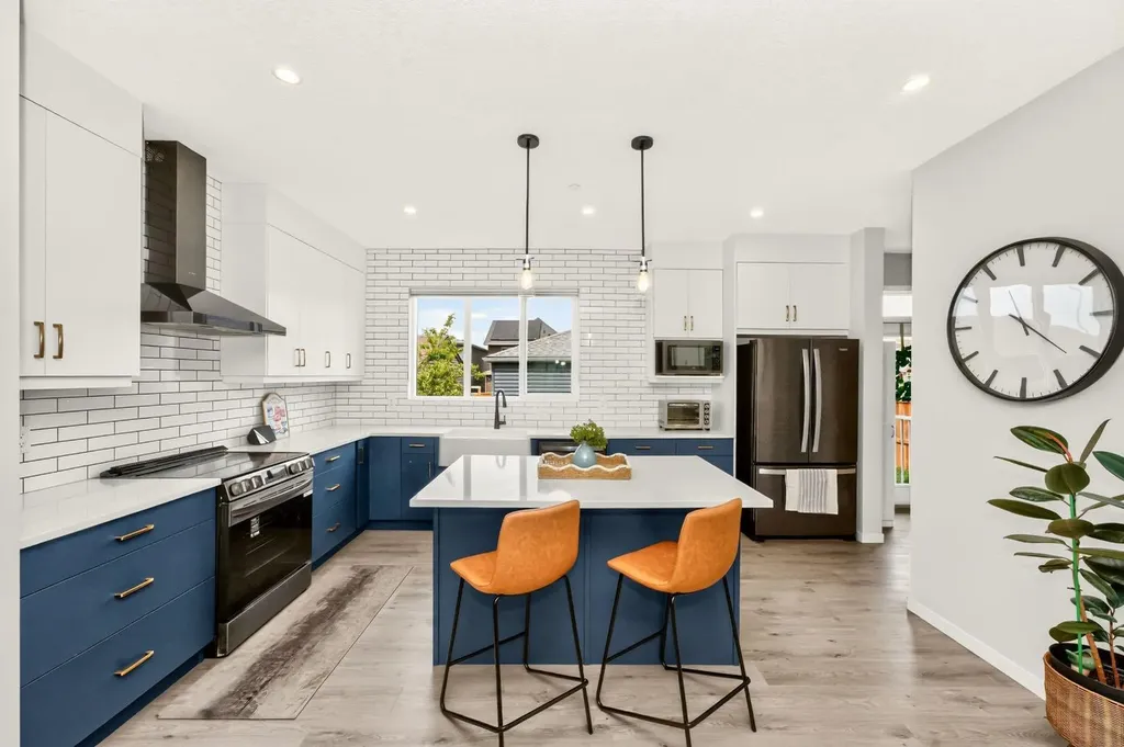 23 Lucas Boulevard NW Calgary AB T3P 1H9