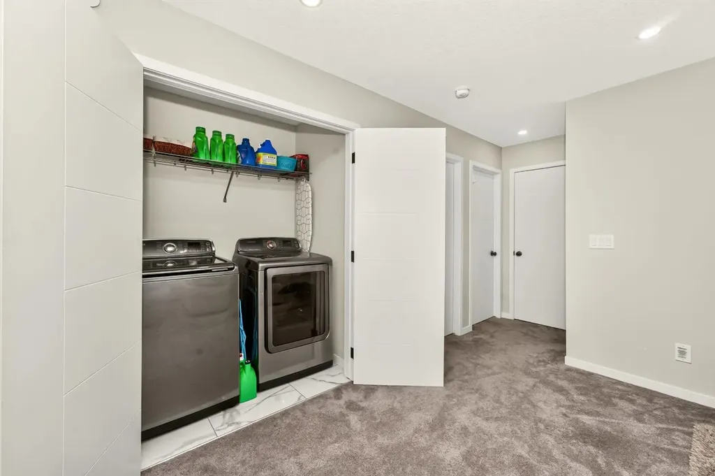 23 Lucas Boulevard NW Calgary AB T3P 1H9