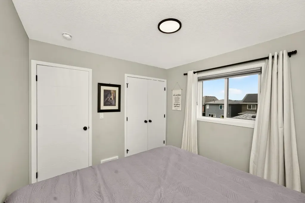 23 Lucas Boulevard NW Calgary AB T3P 1H9
