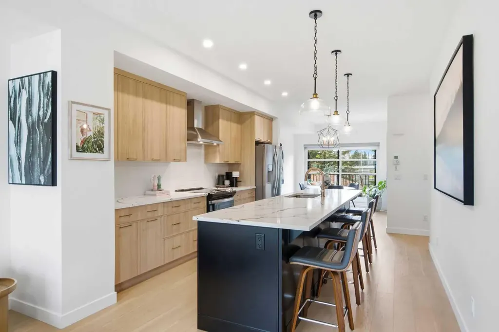 5111 19 Street SW Calgary AB T2T 7A5