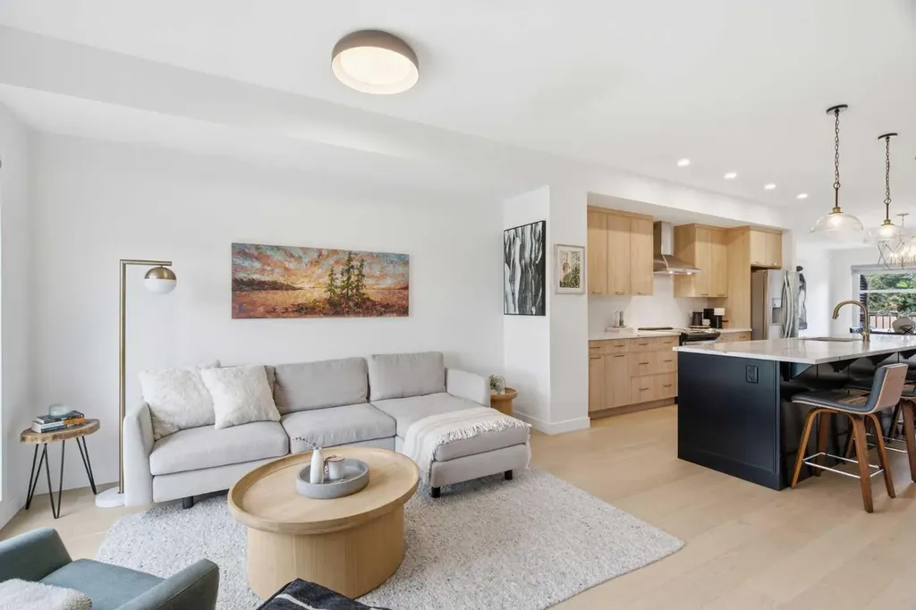 5111 19 Street SW Calgary AB T2T 7A5