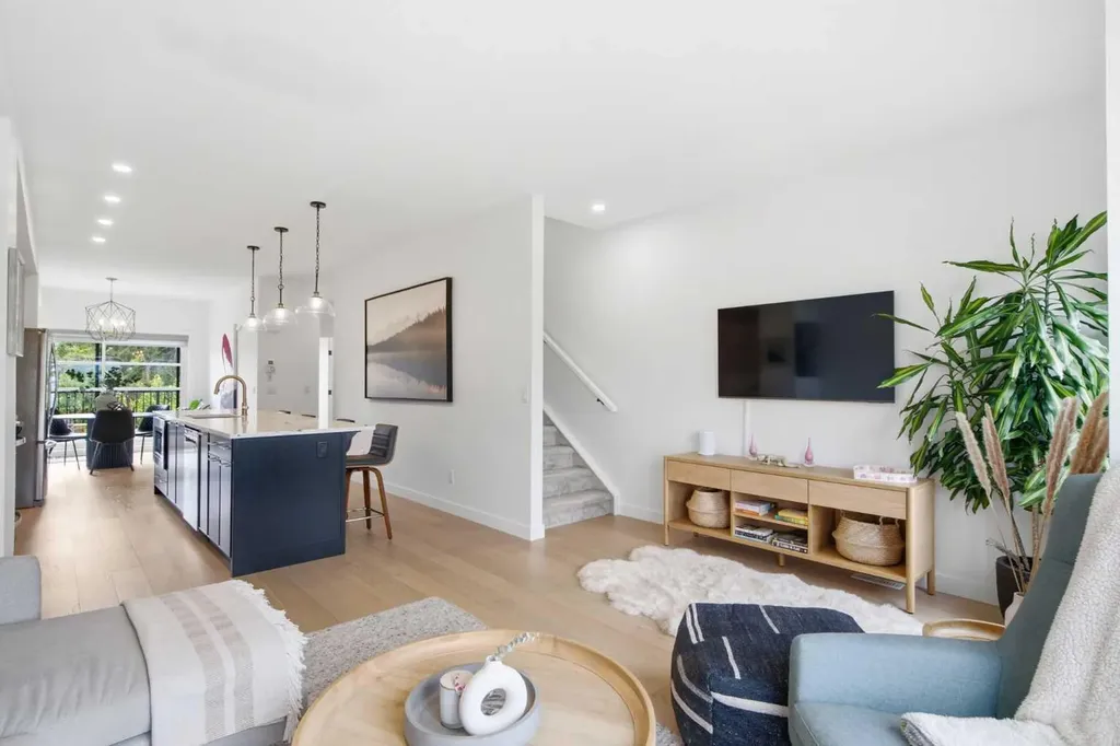 5111 19 Street SW Calgary AB T2T 7A5