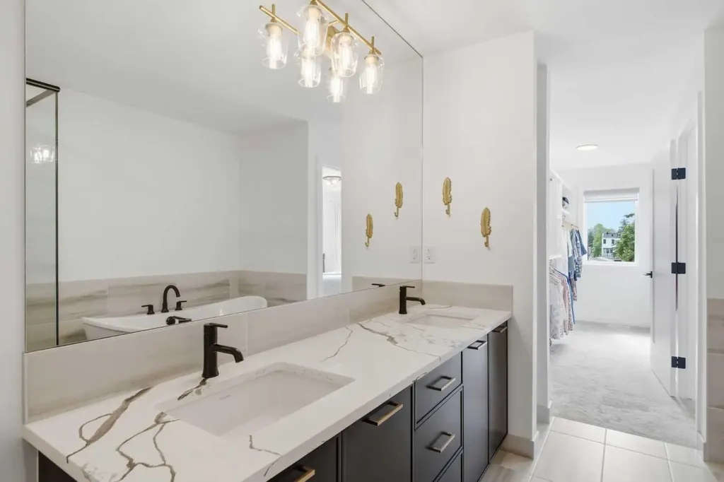 5111 19 Street SW Calgary AB T2T 7A5