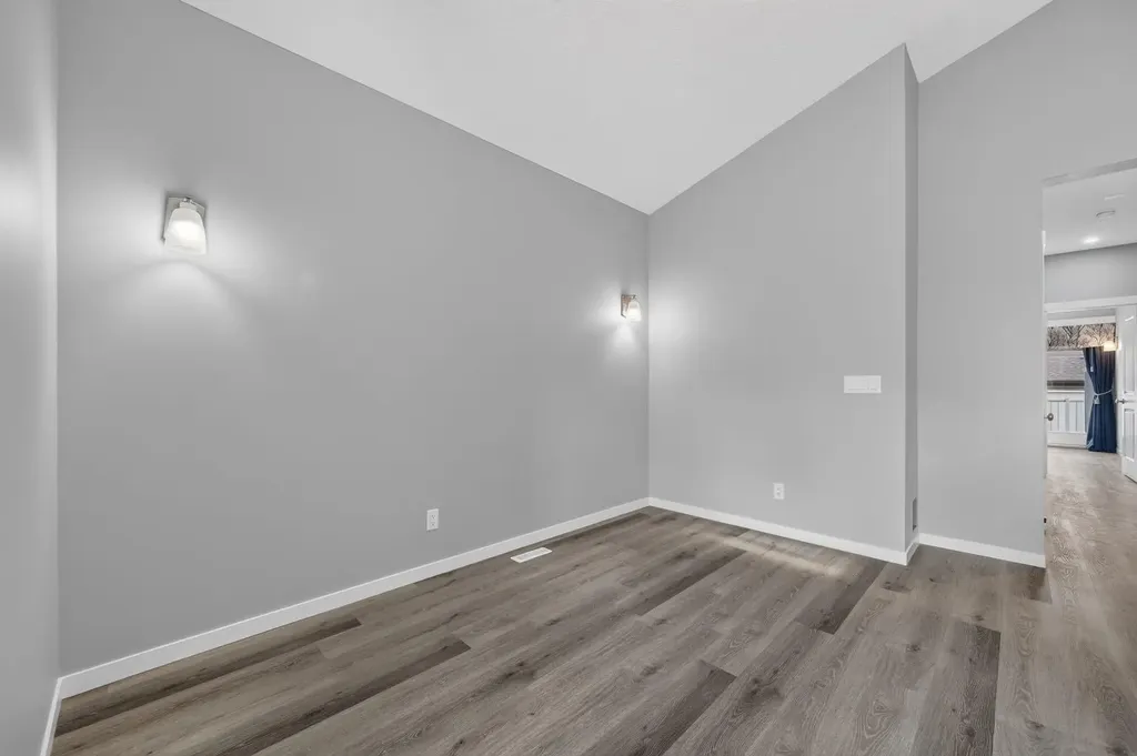 156 Belmont Boulevard SW Calgary AB T2X4W1