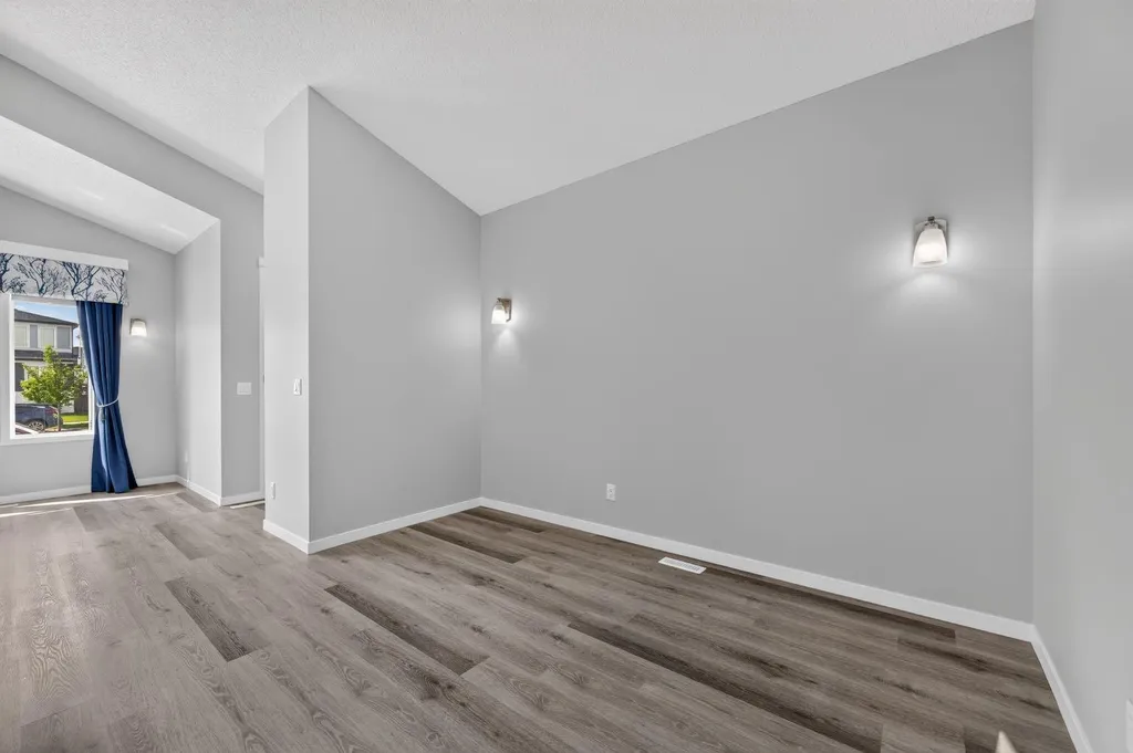 156 Belmont Boulevard SW Calgary AB T2X4W1