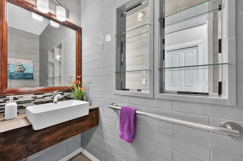 156 Belmont Boulevard SW Calgary AB T2X4W1