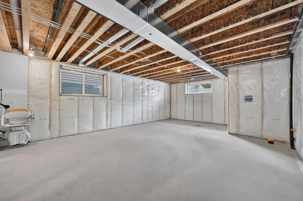 156 Belmont Boulevard SW Calgary AB T2X4W1