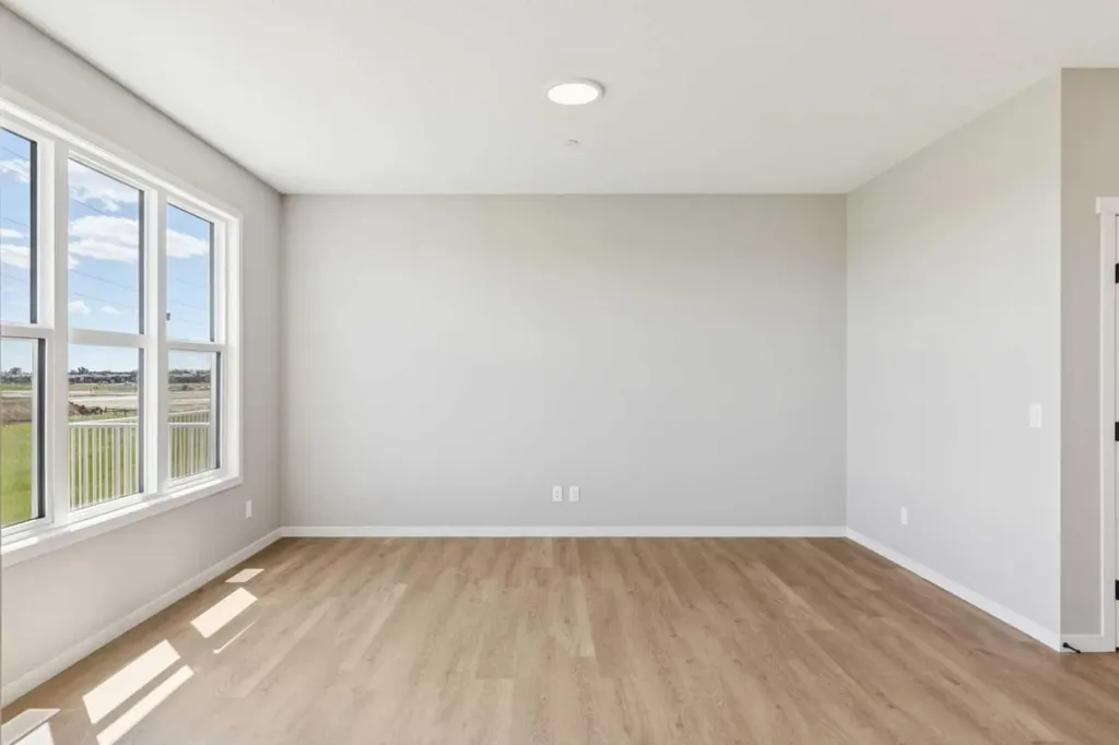 386 Hotchkiss Manor SE Calgary AB T3S 0J9