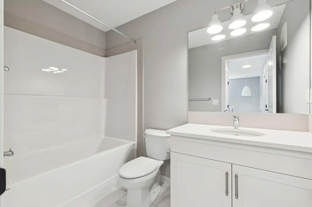 386 Hotchkiss Manor SE Calgary AB T3S 0J9