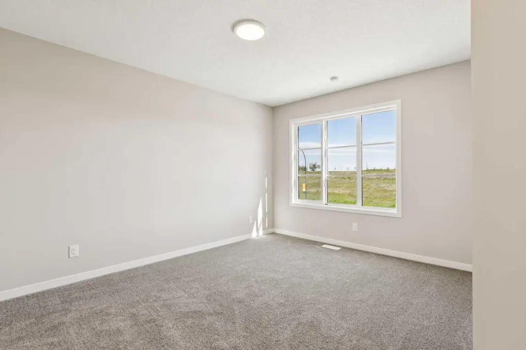 79 Hotchkiss Way SE Calgary AB T3S 0V2