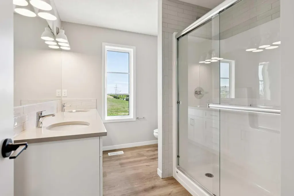 79 Hotchkiss Way SE Calgary AB T3S 0V2