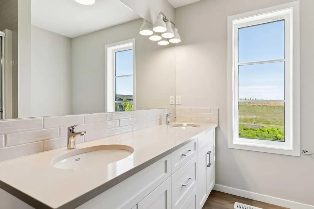 79 Hotchkiss Way SE Calgary AB T3S 0V2