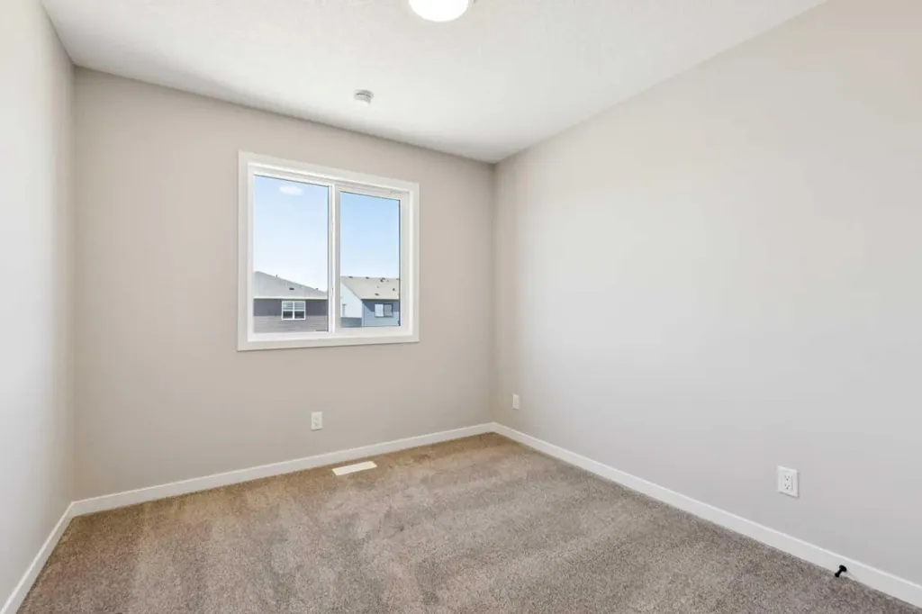 79 Hotchkiss Way SE Calgary AB T3S 0V2