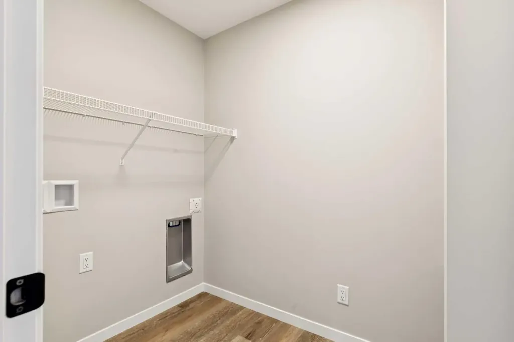 79 Hotchkiss Way SE Calgary AB T3S 0V2