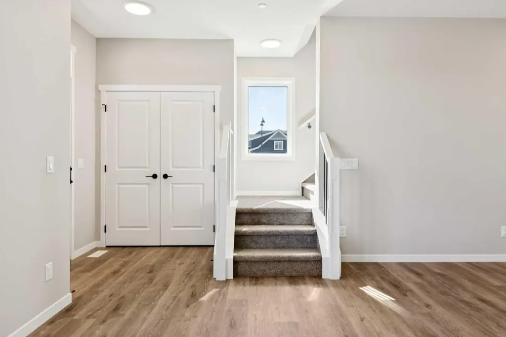 79 Hotchkiss Way SE Calgary AB T3S 0V2