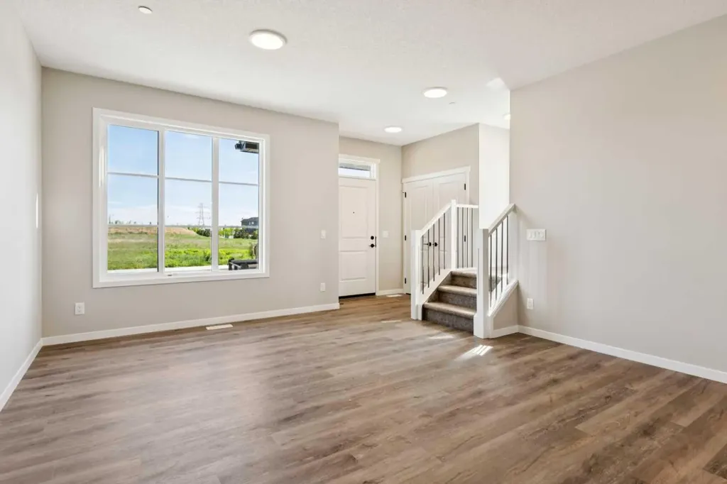 79 Hotchkiss Way SE Calgary AB T3S 0V2