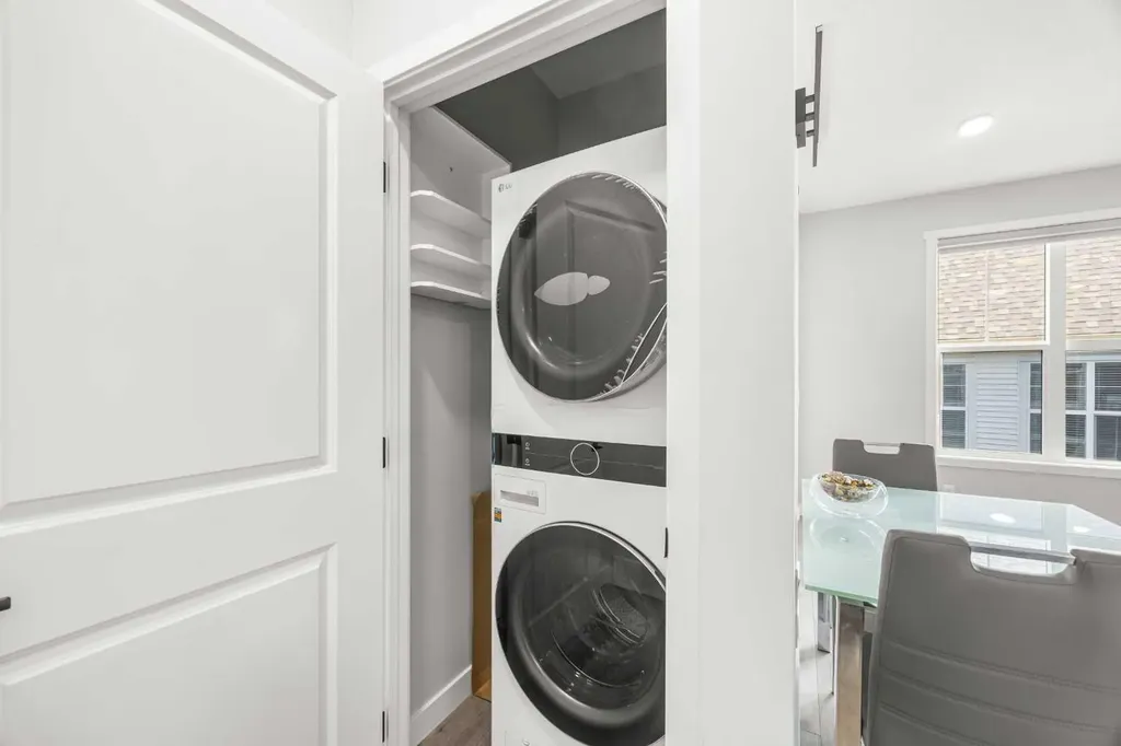 289 Lucas Avenue NW Calgary AB T3P 1S3