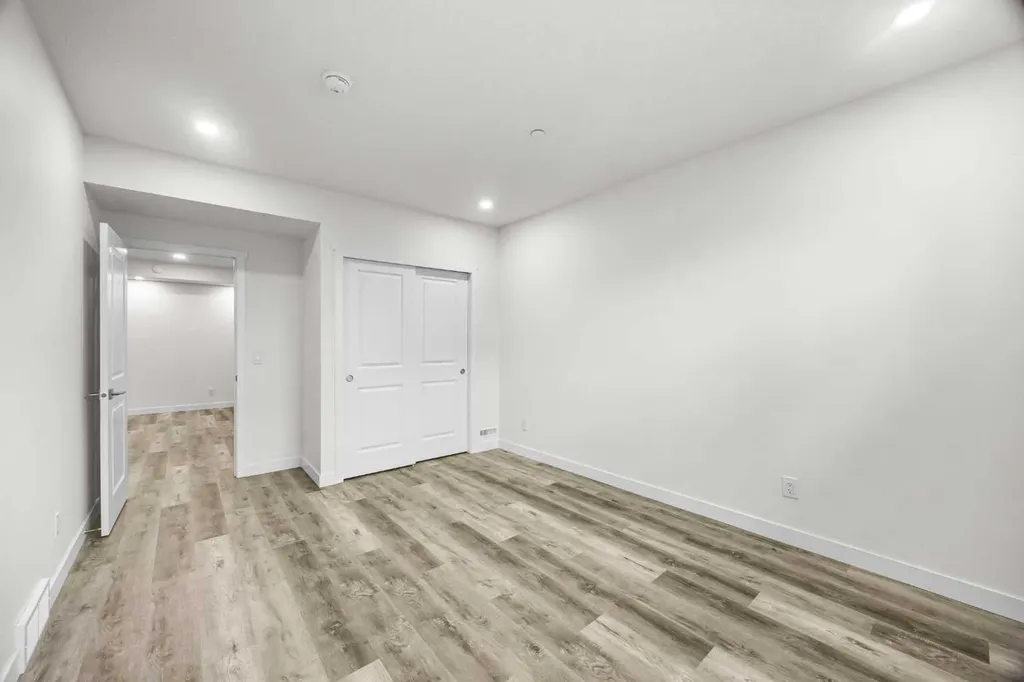 289 Lucas Avenue NW Calgary AB T3P 1S3