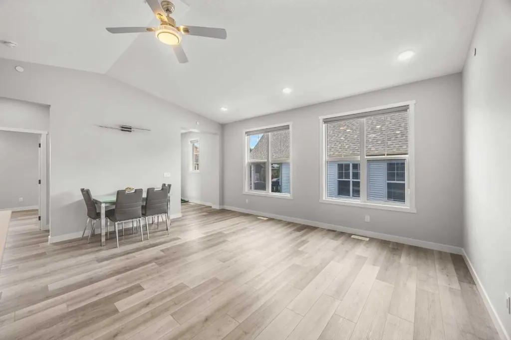 289 Lucas Avenue NW Calgary AB T3P 1S3
