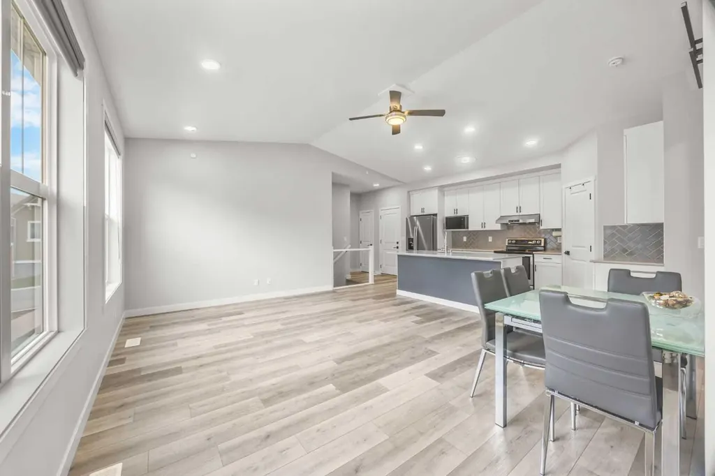 289 Lucas Avenue NW Calgary AB T3P 1S3