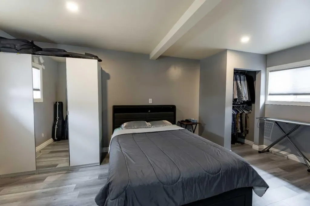 114 Poboktan Road Hinton AB T7V 1G6