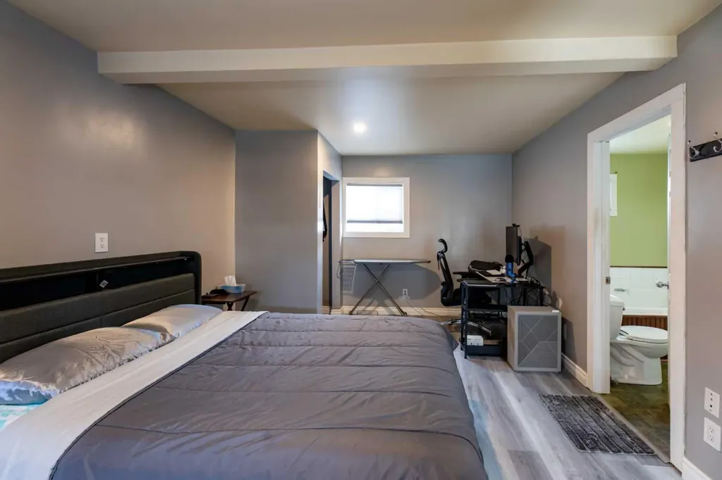 114 Poboktan Road Hinton AB T7V 1G6