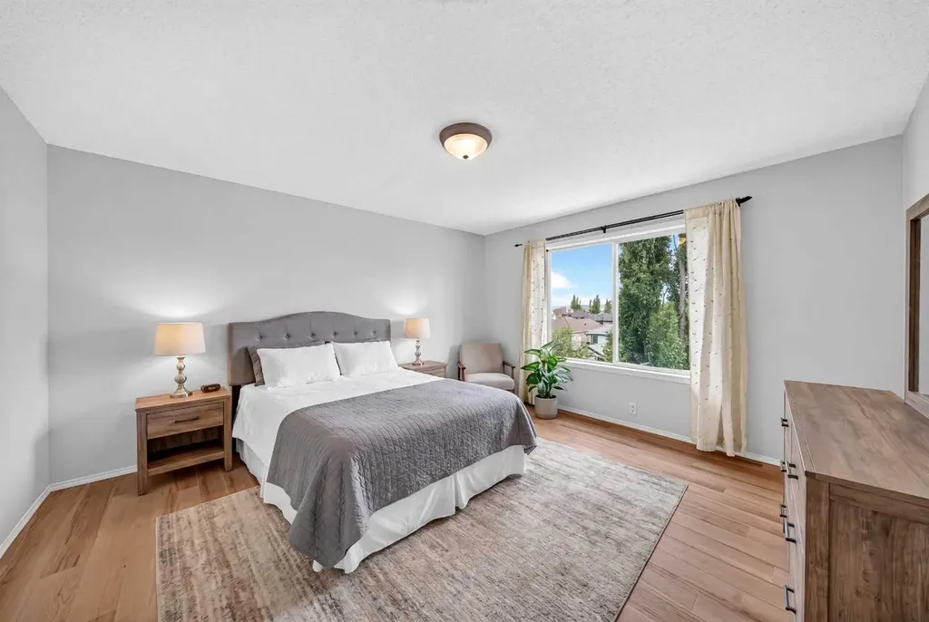 37 Tuscany Meadows Common NW Calgary AB T3L 2L3
